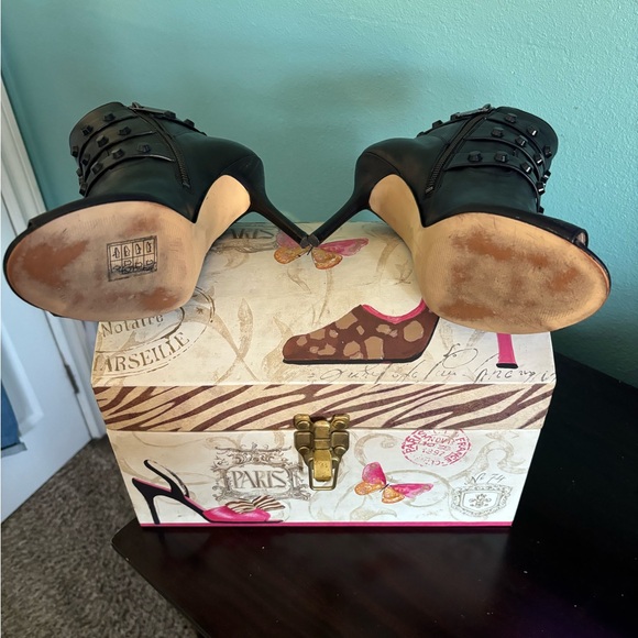 Michael Kors, black leather, size 9 - Picture 10 of 14